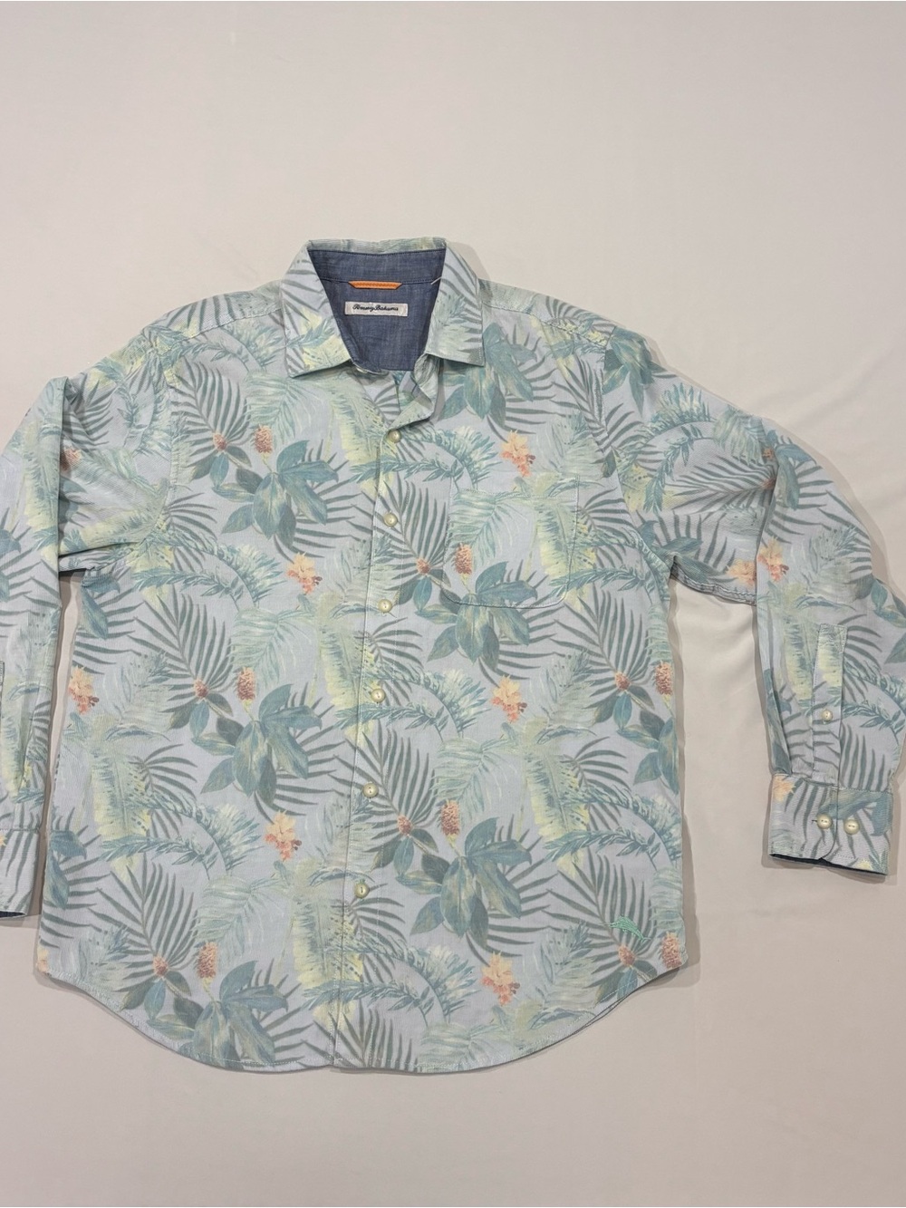Tommy Bahama Men’s Medium Corduroy Light Blue Tropical Leaf Button-Down Shirt